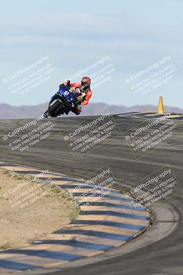 media/Nov-16-2025-Race Pace (Sun) [[8c5fa54630]]/Verified Riders/1-Turns 9 and 10 (925am)/